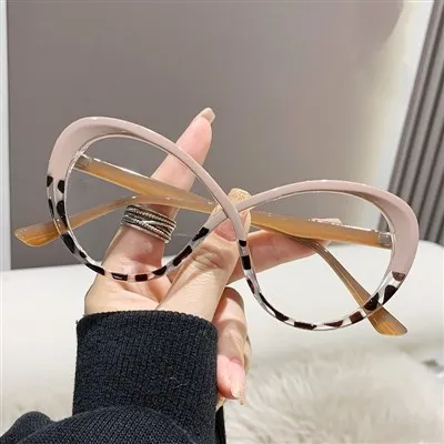خواتین کیٹ آئی چشموں کے فریم